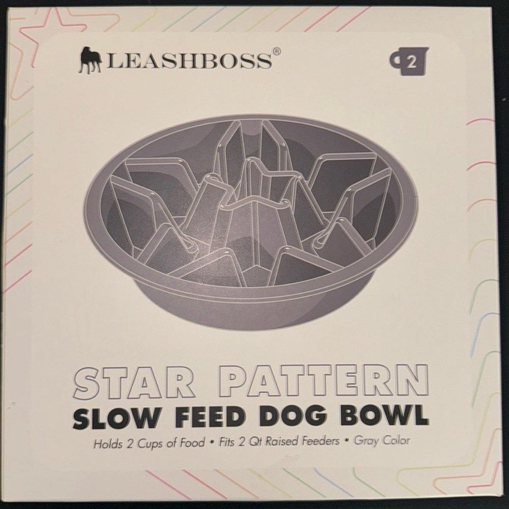 Star pattern slow feed dog bowl